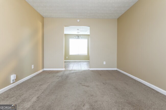 Building Photo - 6482 Alford Way