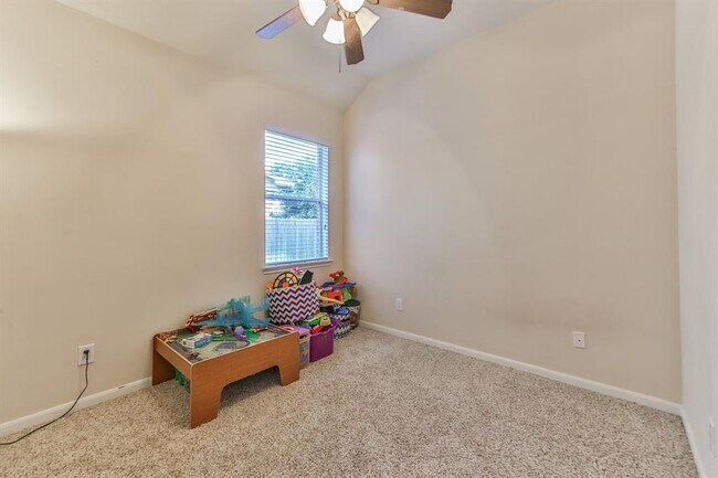 Building Photo - 6511 Lavender Bend Ln