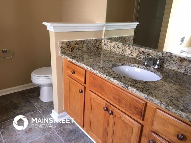 Building Photo - 5485 Hilltop Pass