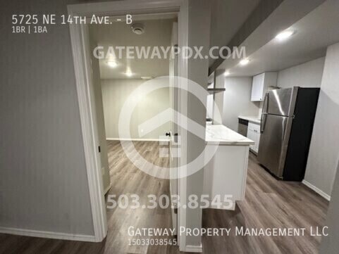 Building Photo - 5725 NE 14th Ave