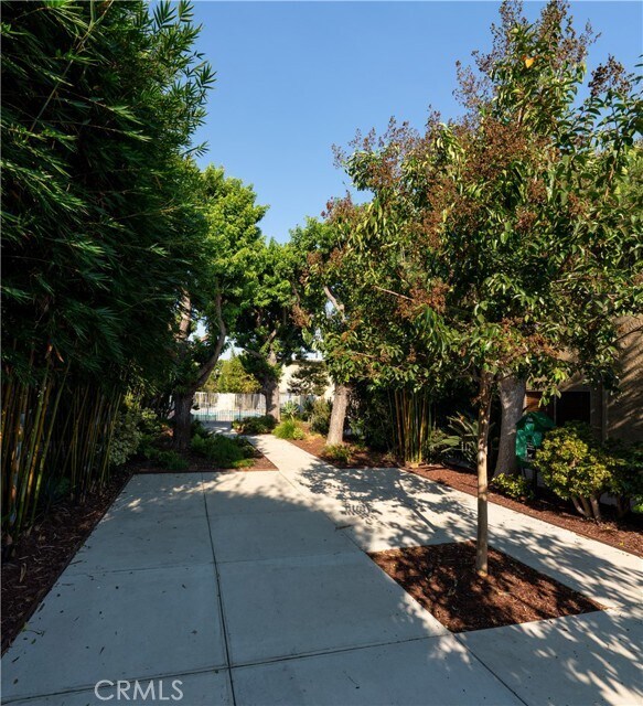 Building Photo - 4727 W 147th St