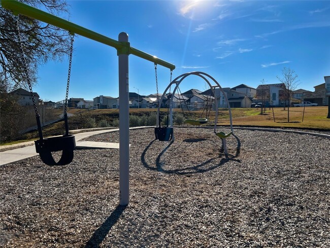 Building Photo - 9705 Evening Canopy Dr