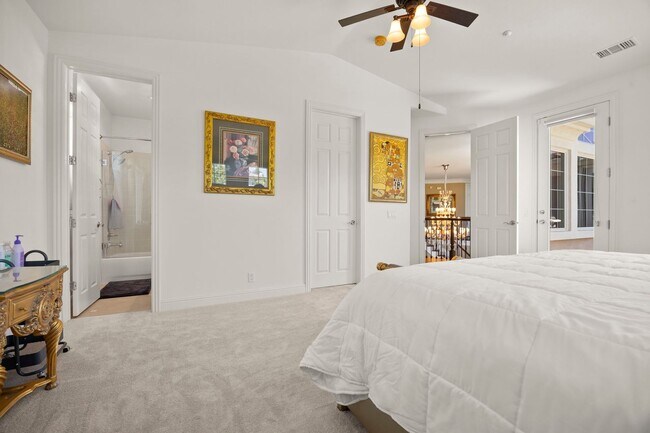 Building Photo - Exquisite Luxury Living in the Moorpark Country Club Estates