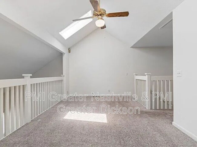 Building Photo - 717 Barlin Ct