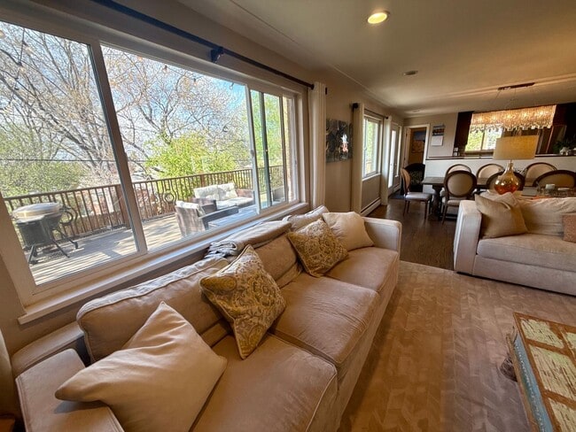 Building Photo - Sprawling 6 BR 4 BA Applewood Paradise - Live in Luxury with this Entertainer's Dream!