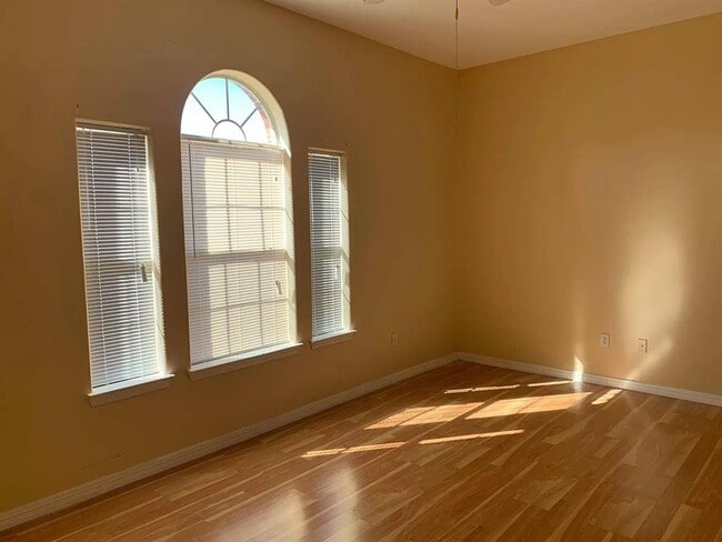 Building Photo - 4227 Benard Ct