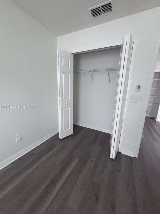 Building Photo - 16 Canterbury Bell Dr