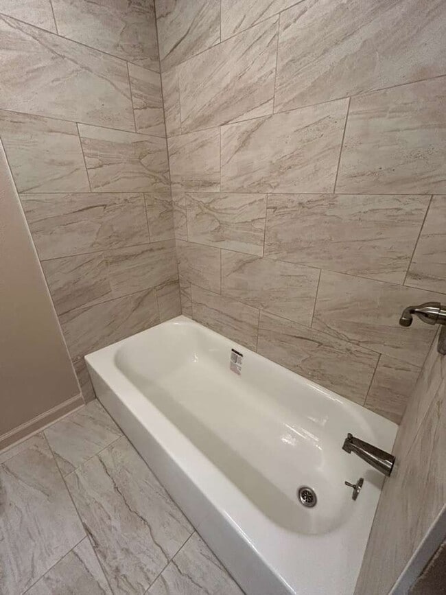 Building Photo - 2604 Richland St