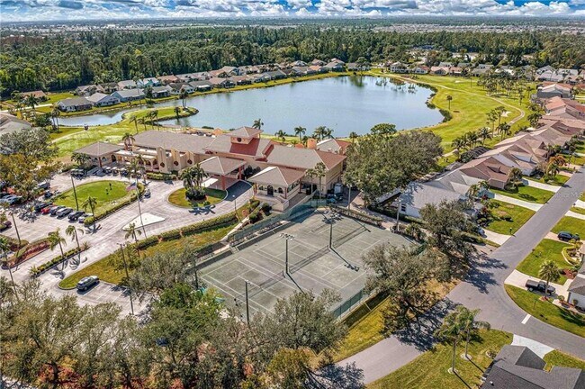 Building Photo - 3832 Sabal Springs Blvd