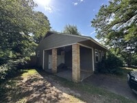 Building Photo - 208 N Bowie St