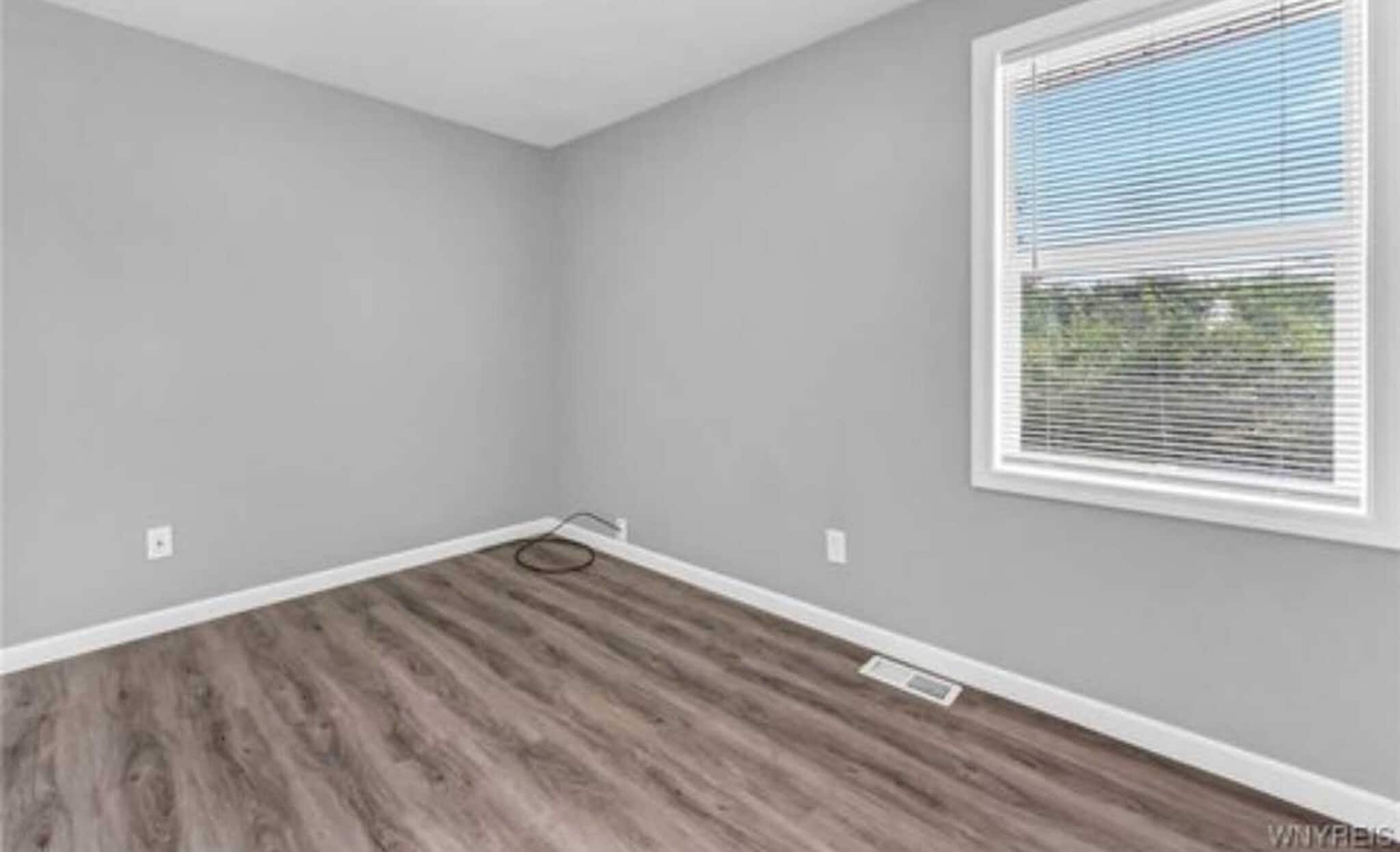 Living room - 269 Broezel Ave