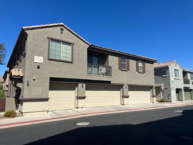 Building Photo - Popular Muirfield Village Townhome -Mesa 8...