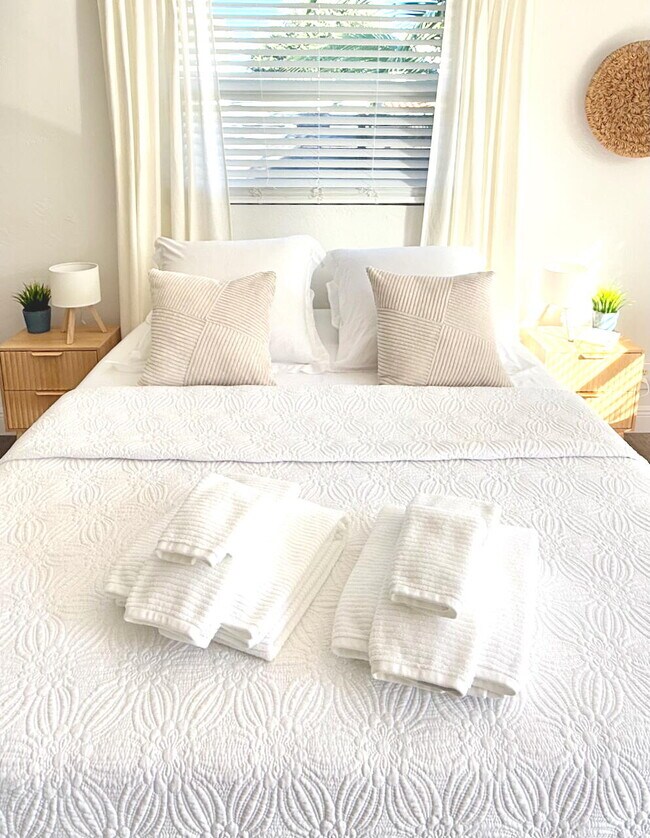 Building Photo - 311 N Swinton Ave