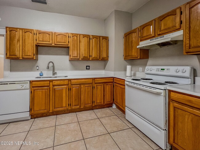 Building Photo - 2805 Post St