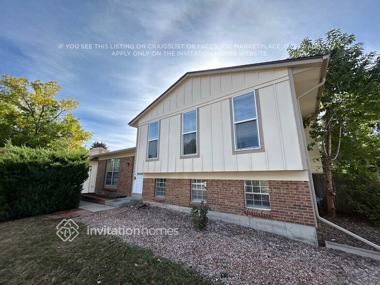 Building Photo - 2716 W 100th Dr