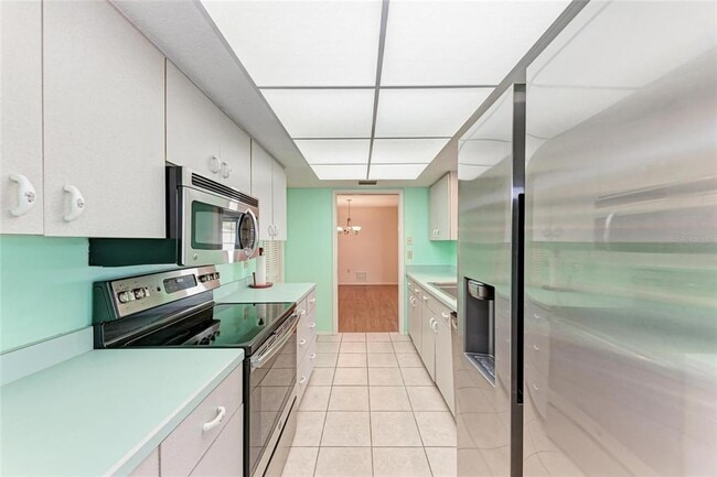 Building Photo - 742 Devon Rd