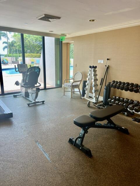 Building Photo - 5200 N Flagler Dr