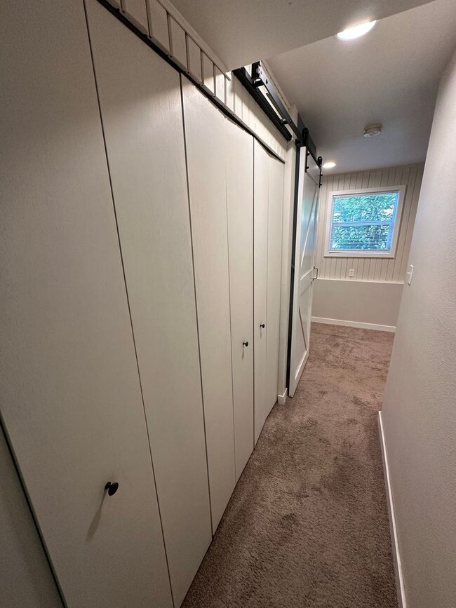Building Photo - Charming 3 bedroom home in desirable Puyallup