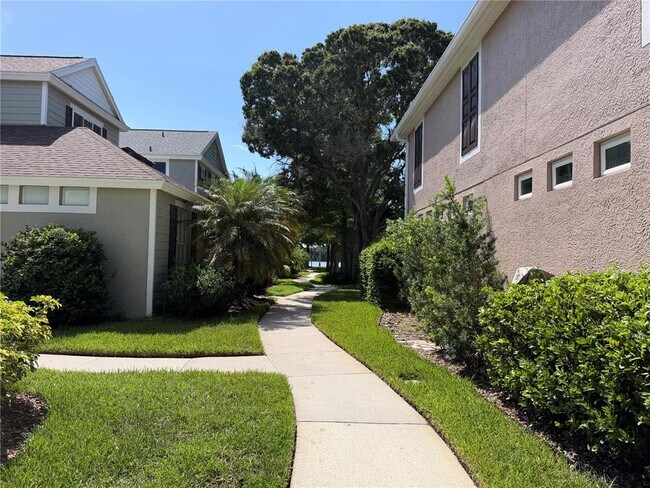 Building Photo - 10510 Chilmark Way