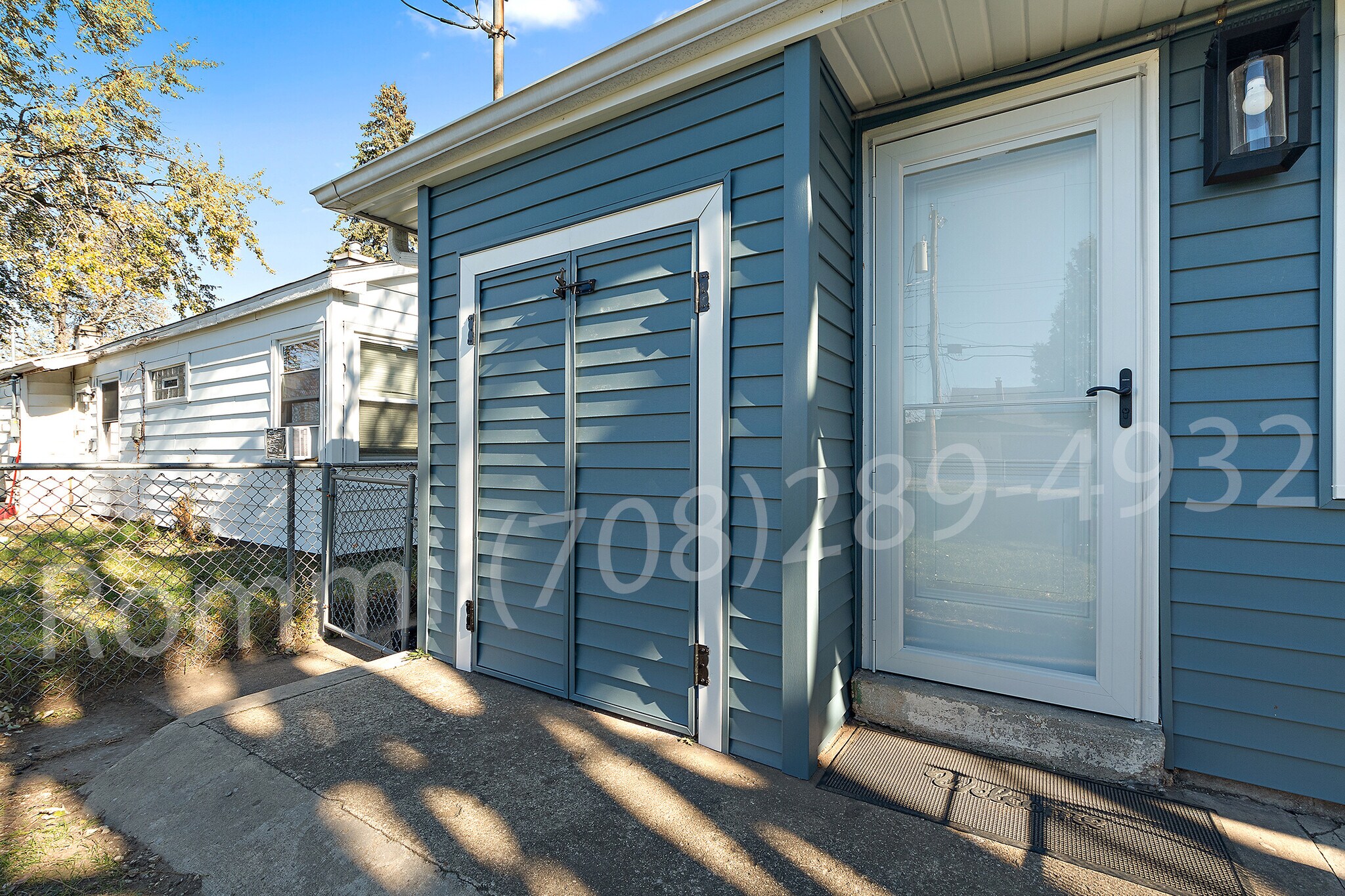 Shed - 7528 Catalpa Ave