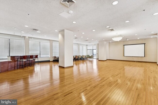 Building Photo - 5505 Seminary Rd