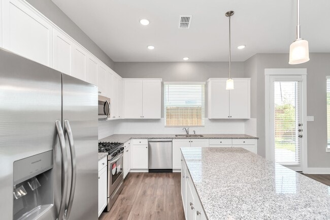 Building Photo - 2717 Ruhman Flds Dr