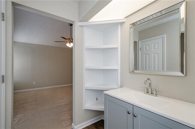 Building Photo - 10840 Mortons Crossing