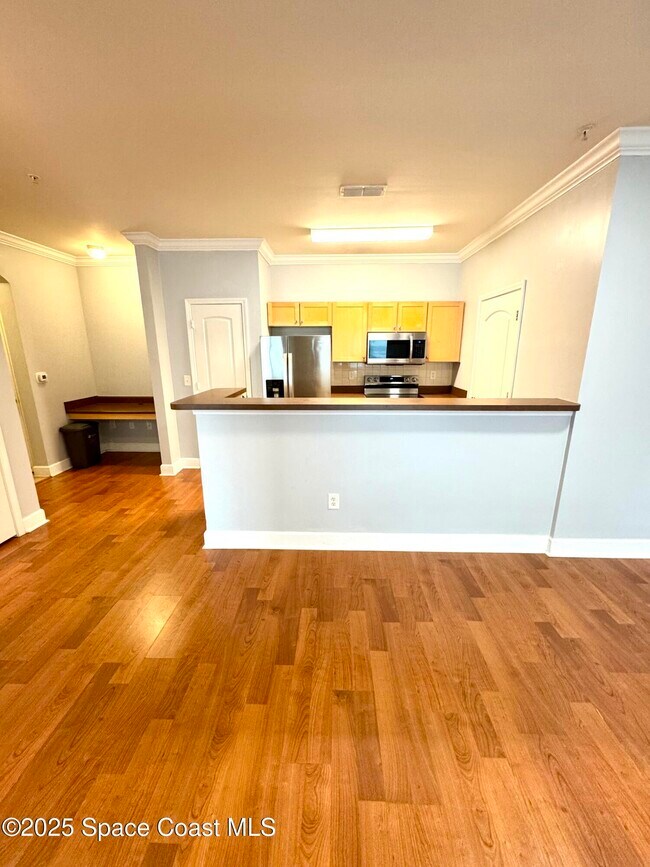 Building Photo - 6461 Borasco Dr