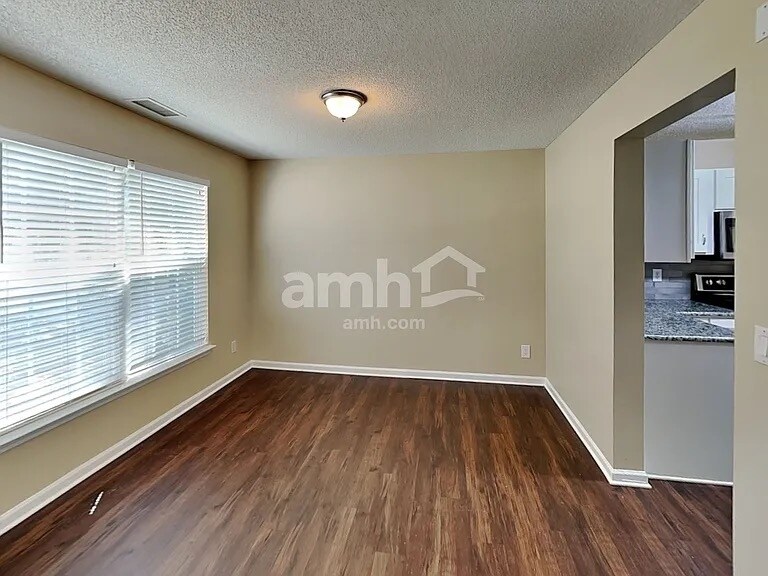 Building Photo - 4945 Wheat Dr SW