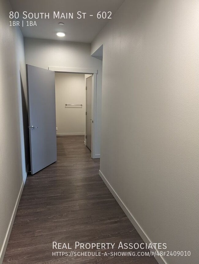 Building Photo - 80 South Main St