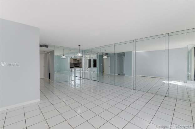 Building Photo - 6830 Indian Creek Dr