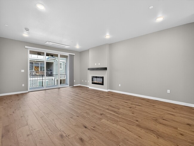 Building Photo - 1322 194th St SE