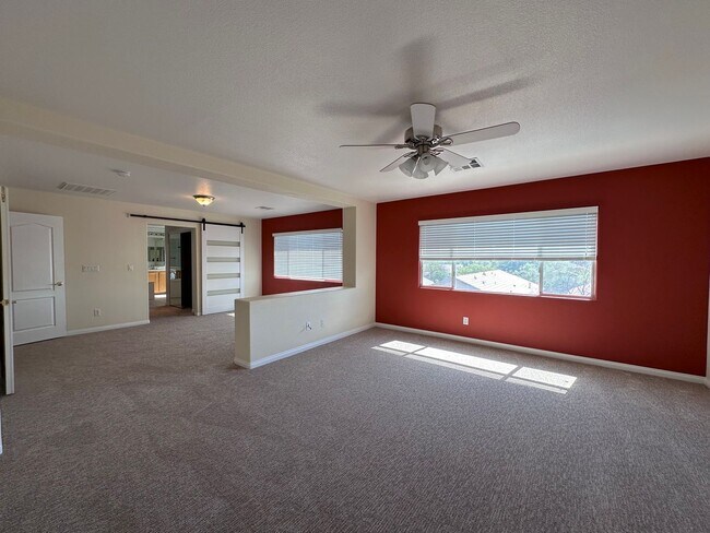 Building Photo - Summerlin Beauty