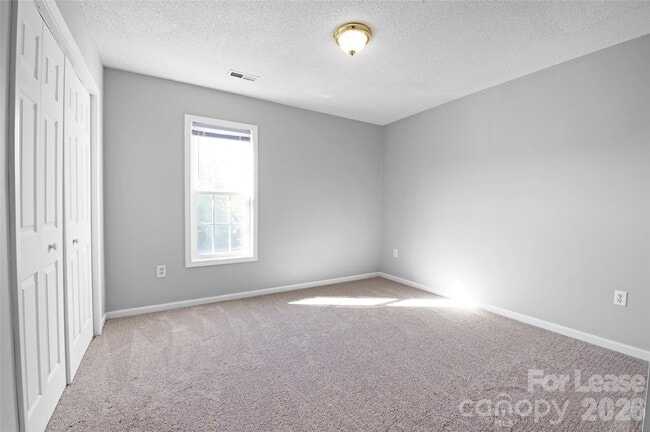 Building Photo - 118 Steam Engine Dr