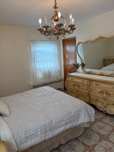 Owner’s Bedroom - 752 E 88th St