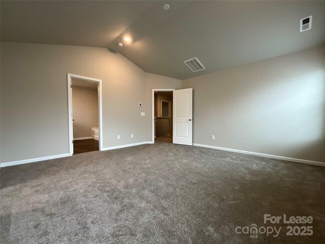 Building Photo - 6015 Ahoskie Dr