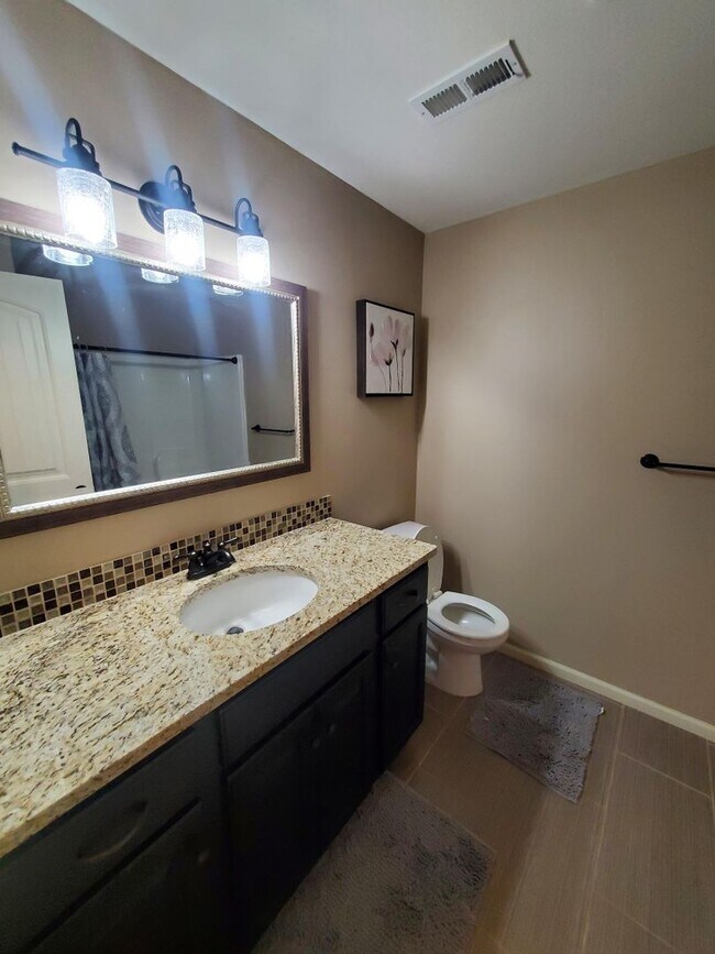 Building Photo - Pristine luxury Home in North Andover Neig...