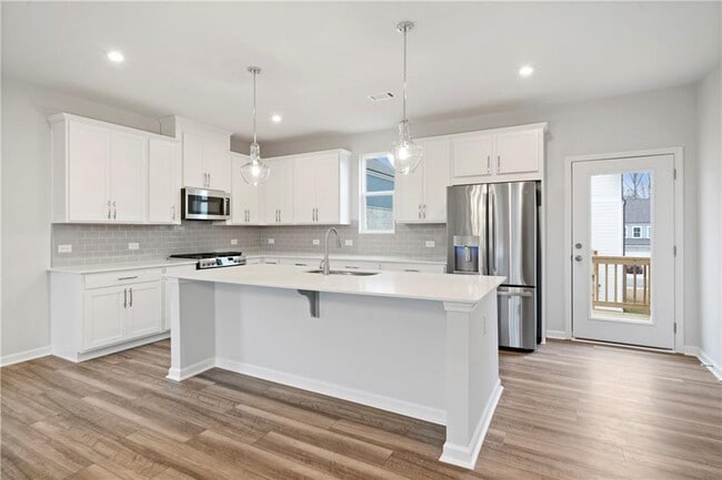 Building Photo - 2320 Whistler Wy NE