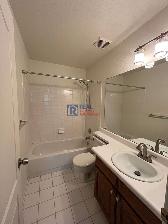 Building Photo - 12996 S Carson Ct