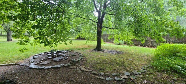 Building Photo - 5049 Babbitt Rd