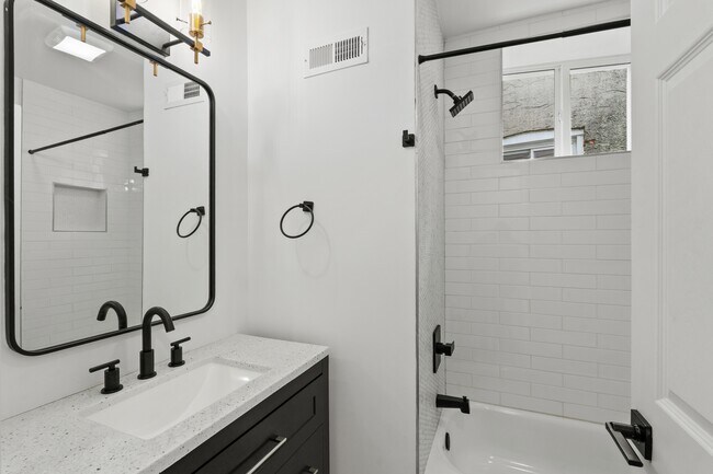 Building Photo - 324 E 23rd St