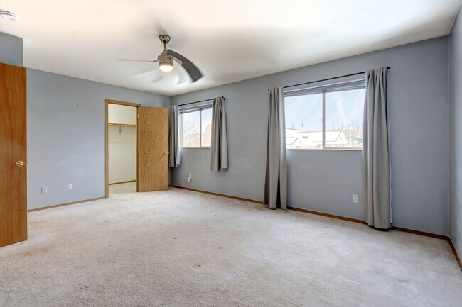 Building Photo - East Anchorage Home Near Trails & Parks; W/D in unit, Garage, Fenced Yard; Quick Access to JBER