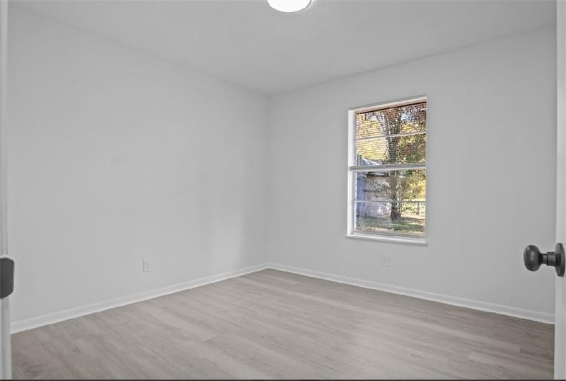 Building Photo - 5219 W Sandy Bayou Dr