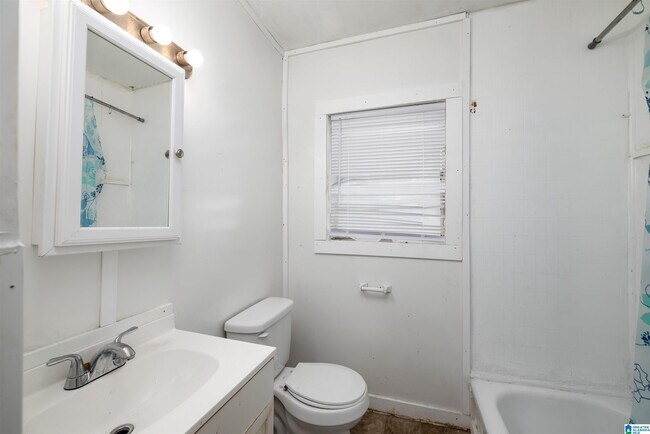 Building Photo - 1924 Princeton Ct SW