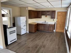 Building Photo - 208 Jefferson Ave