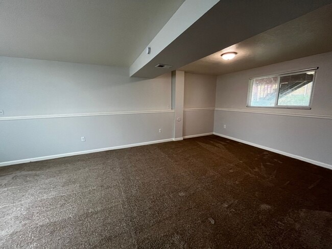 Building Photo - Updated 4-bedroom, 2 bathroom home in Thornton!