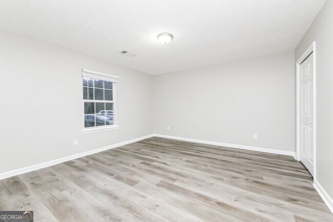 Building Photo - 10376 Surf Ct