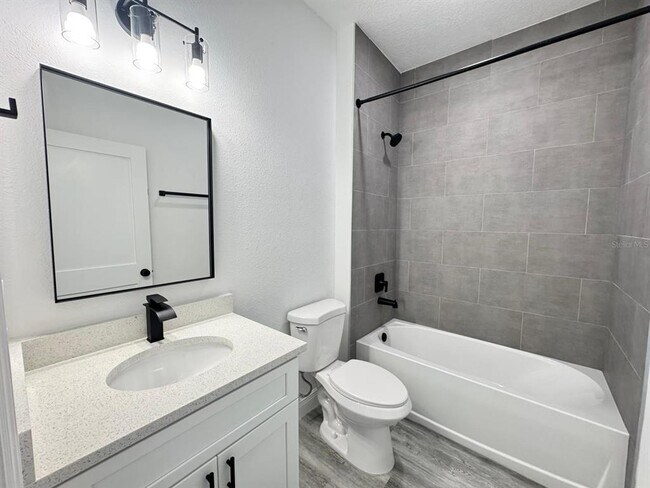 Building Photo - 455 Marion Oaks Dr