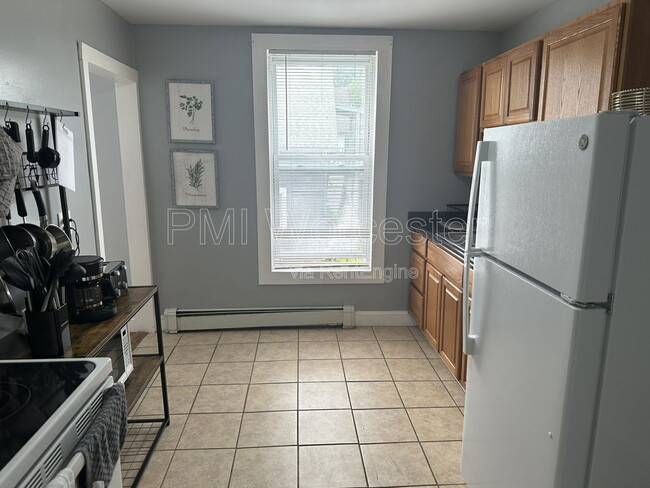 Building Photo - 73 Green Hill Pkwy