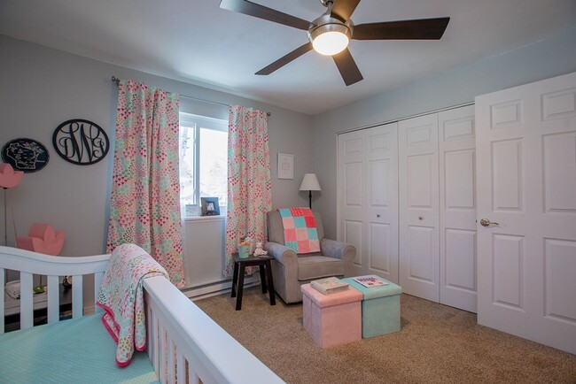 Building Photo - Charming 3-Bedroom Home on a Spacious Corn...